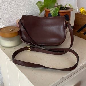 Vintage Coach Cross Body Bag no L7D 9031